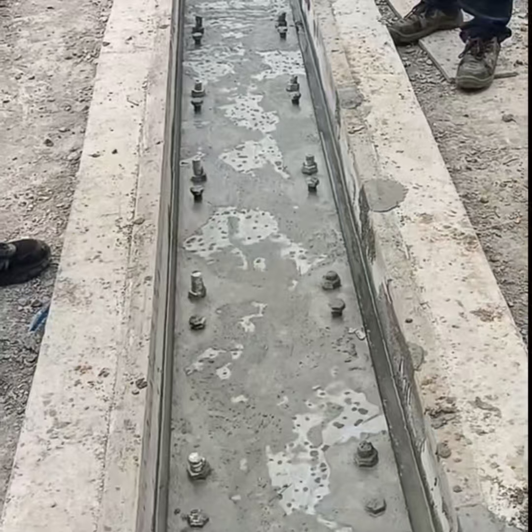 开福港口码头起重机龙门吊重型机械设备稳固用早强快凝轨道胶泥
